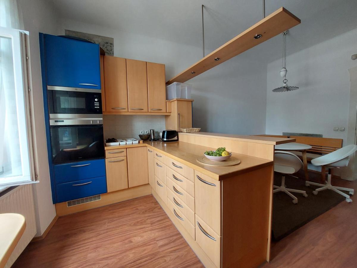 Отель R24, Rose House Любляна Экстерьер фото
